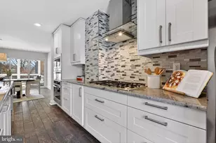 11560 Links Dr, Reston, VA 20190 - Photo 9