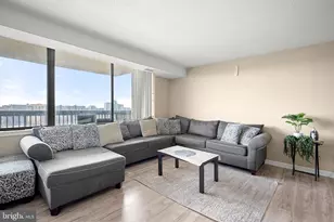 3709 S George Mason Dr, Falls Church, VA 22041 - Photo 3