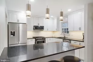 6125 Beech Tree Dr, Alexandria, VA 22310 - Photo 9