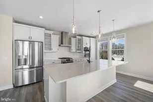 3927 Fair Ridge Dr, Fairfax, VA 22033 - Photo 7