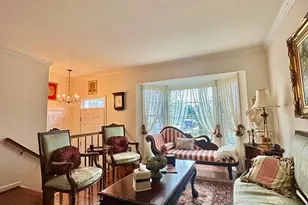 6046 Joust Ln, Alexandria, VA 22315 - Photo 3