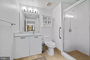 2451 Midtown Ave, Alexandria, VA 22303 - Photo 17