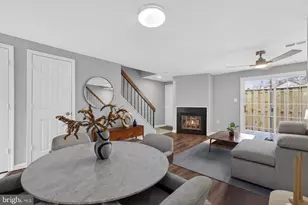 4375 Pembrook Village Dr, Alexandria, VA 22309 - Photo 7