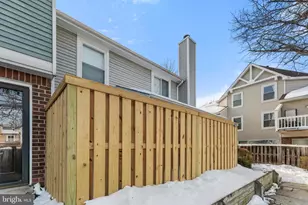 4375 Pembrook Village Dr, Alexandria, VA 22309 - Photo 3