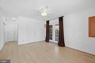 4700 Warm Hearth Cir, Fairfax, VA 22033 - Photo 5