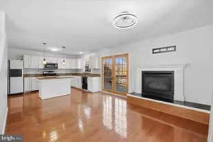 4700 Warm Hearth Cir, Fairfax, VA 22033 - Photo 13
