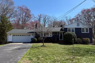 1907 Shannon Ct, Alexandria, VA 22306 - Photo 1