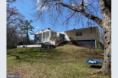 1907 Shannon Court, Alexandria, VA 22306 - Photo 9