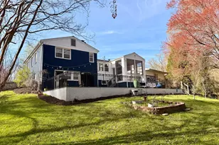 1907 Shannon Ct, Alexandria, VA 22306 - Photo 3