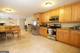 8019 Agin Ct, McLean, VA 22102 - Photo 11