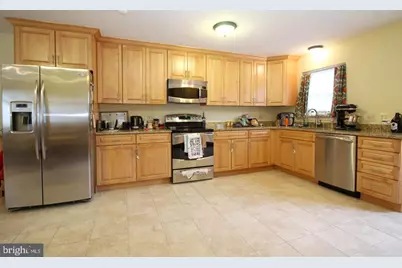 8019 Agin Court, McLean, VA 22102 - Photo 9