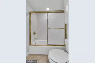 6141 Leesburg Pike #504, Falls Church, VA 22041 - Photo 21