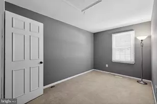 5868 Langton Dr, Alexandria, VA 22310 - Photo 9