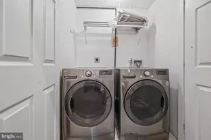 1202 Weatherstone Ct, Reston, VA 20194 - Photo 33