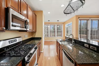 9632 Potters Hill Circle, Lorton, VA 22079 - Photo 23