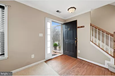 9632 Potters Hill Circle, Lorton, VA 22079 - Photo 5