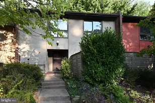 11768 Indian Ridge Rd, Reston, VA 20191 - Photo 33