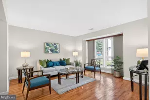 6077 Hollow Hill Ln, Springfield, VA 22152 - Photo 3