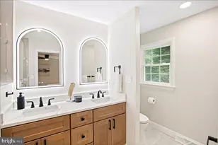 11603 Virgate Ln, Reston, VA 20191 - Photo 31