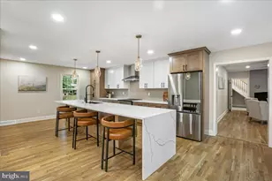 11603 Virgate Ln, Reston, VA 20191 - Photo 3