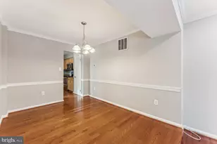 8624 Burling Wood Dr, Springfield, VA 22152 - Photo 9