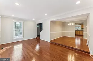 8624 Burling Wood Dr, Springfield, VA 22152 - Photo 5