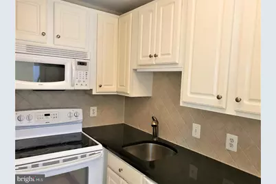 6800 Fleetwood Road #708, McLean, VA 22101 - Photo 5