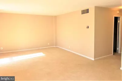 6800 Fleetwood Road #708, McLean, VA 22101 - Photo 15