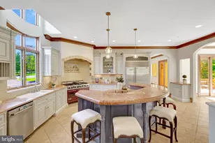 608 Kentland Dr, Great Falls, VA 22066 - Photo 5