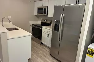 8626 Beekman Pl, Alexandria, VA 22309 - Photo 13