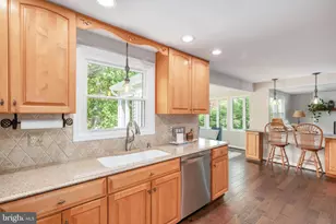 10222 Steamboat Landing Ln, Burke, VA 22015 - Photo 31