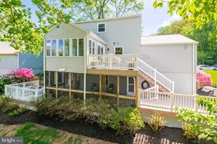 10222 Steamboat Landing Ln, Burke, VA 22015 - Photo 11