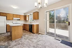 14705 Flower Hill Dr, Centreville, VA 20120 - Photo 15