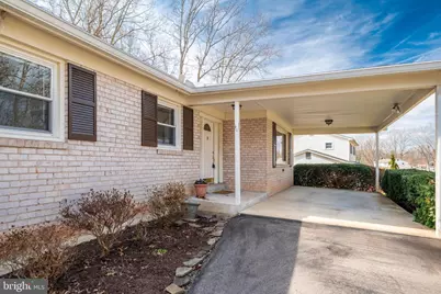 9121 Donna Dean Drive, Springfield, VA 22153 - Photo 5