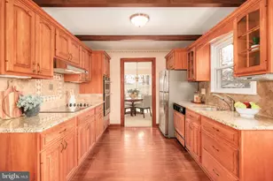 9121 Donna Dean Dr, Springfield, VA 22153 - Photo 19