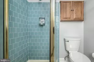 9121 Donna Dean Dr, Springfield, VA 22153 - Photo 29