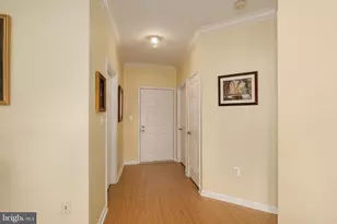 4132 Fountainside Ln, Fairfax, VA 22030 - Photo 5