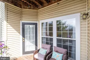 4132 Fountainside Ln, Fairfax, VA 22030 - Photo 7