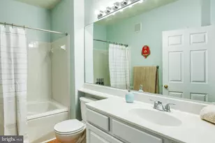 4132 Fountainside Ln, Fairfax, VA 22030 - Photo 19