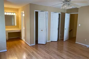 8305 Forestree Ct, Vienna, VA 22182 - Photo 5