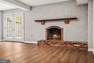 6620 Rosecroft Pl, Falls Church, VA 22043 - Photo 19