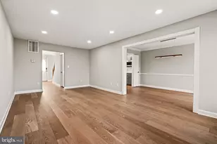 6620 Rosecroft Pl, Falls Church, VA 22043 - Photo 7