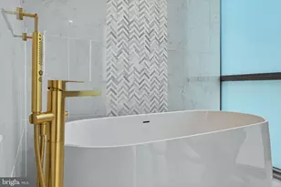 7887 Jones Branch Dr, McLean, VA 22102 - Photo 57