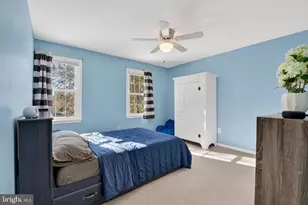 11922 Holly Spring Dr, Great Falls, VA 22066 - Photo 29