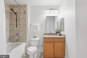 4490 Market Commons Dr, Fairfax, VA 22033 - Photo 25