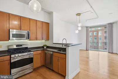 4490 Market Commons Drive #312, Fairfax, VA 22033 - Photo 3