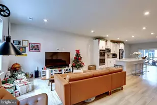 2135 Glacier Rd, Herndon, VA 20170 - Photo 7