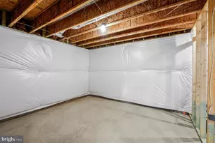 6447 Tucker Ave, McLean, VA 22101 - Photo 39