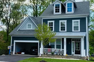 6203 Champion Oak Ct Ct, Falls Church, VA 22044 - Photo 3