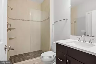 6203 Champion Oak Ct Ct, Falls Church, VA 22044 - Photo 25